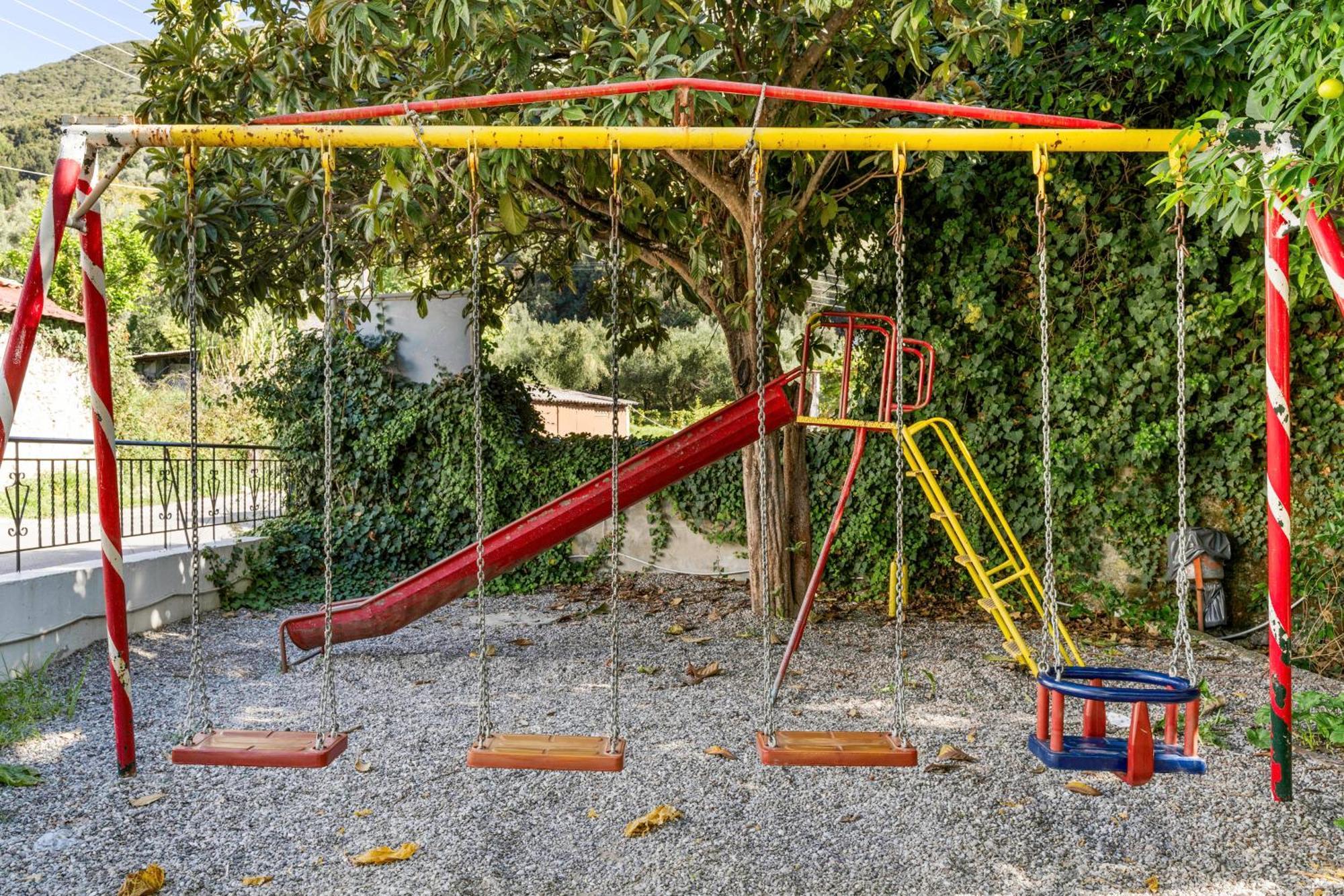 Verani Residence Parking Balcony Playground Sívros Exteriér fotografie